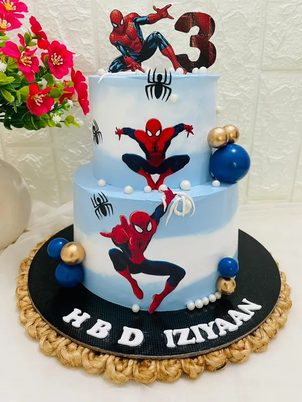 Gâteau thème super-héros