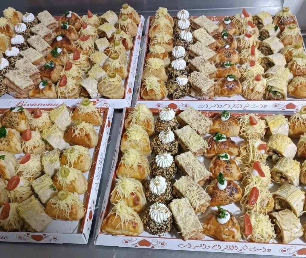 Plateaux de bouchées salées pour mariages et fêtes