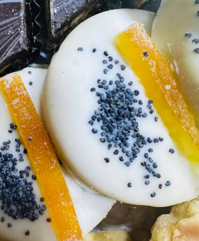 Sablé glacé au pavot et orange confite